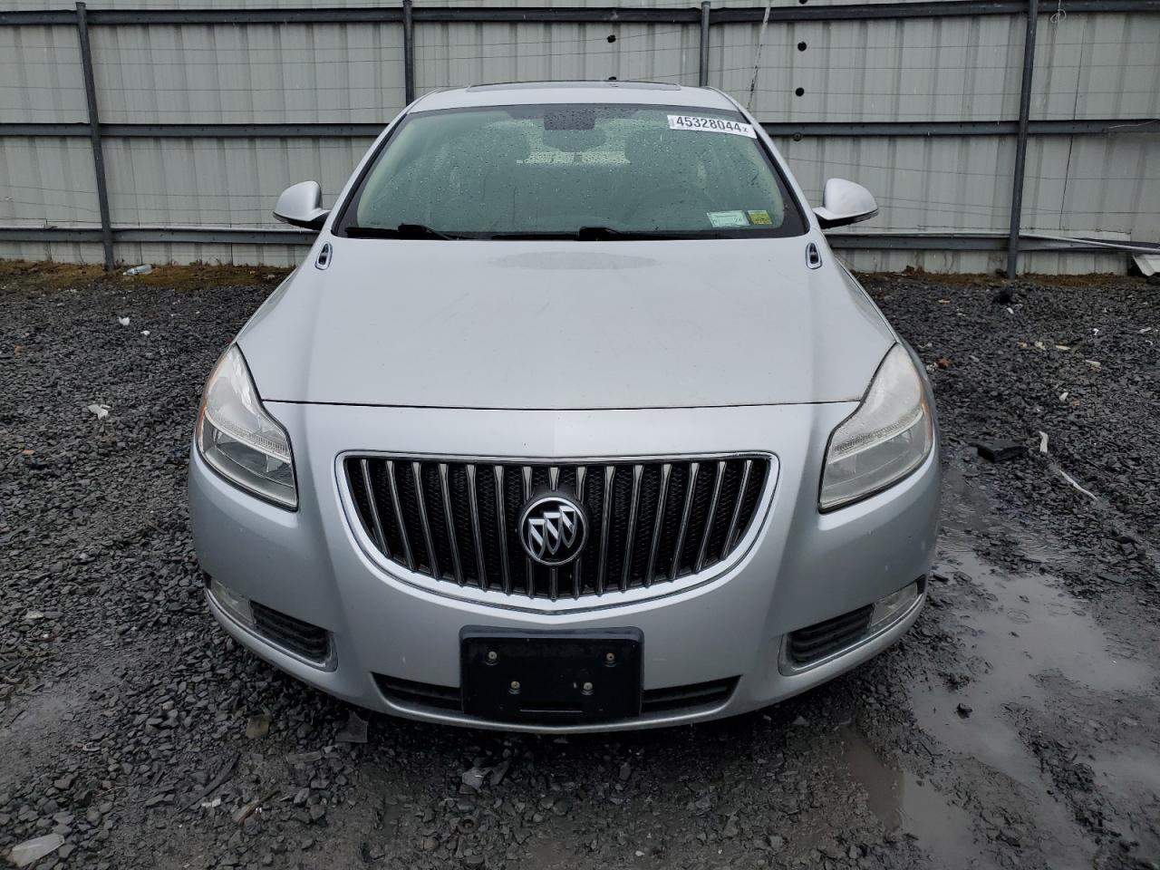 Photo 4 VIN: 2G4GS5EK0C9126557 - BUICK REGAL 