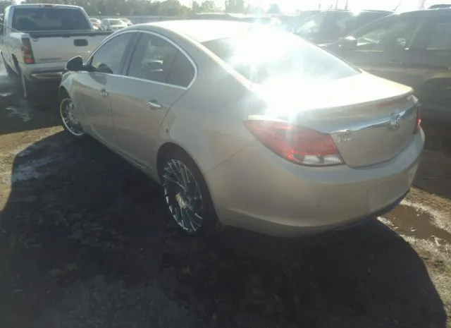 Photo 2 VIN: 2G4GS5EK0C9205887 - BUICK REGAL 