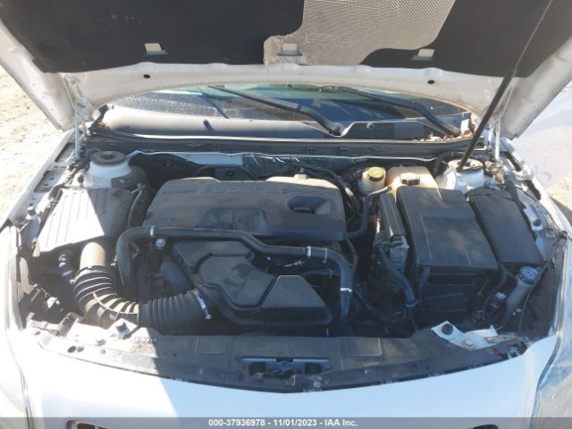 Photo 9 VIN: 2G4GS5EK1C9117656 - BUICK REGAL 