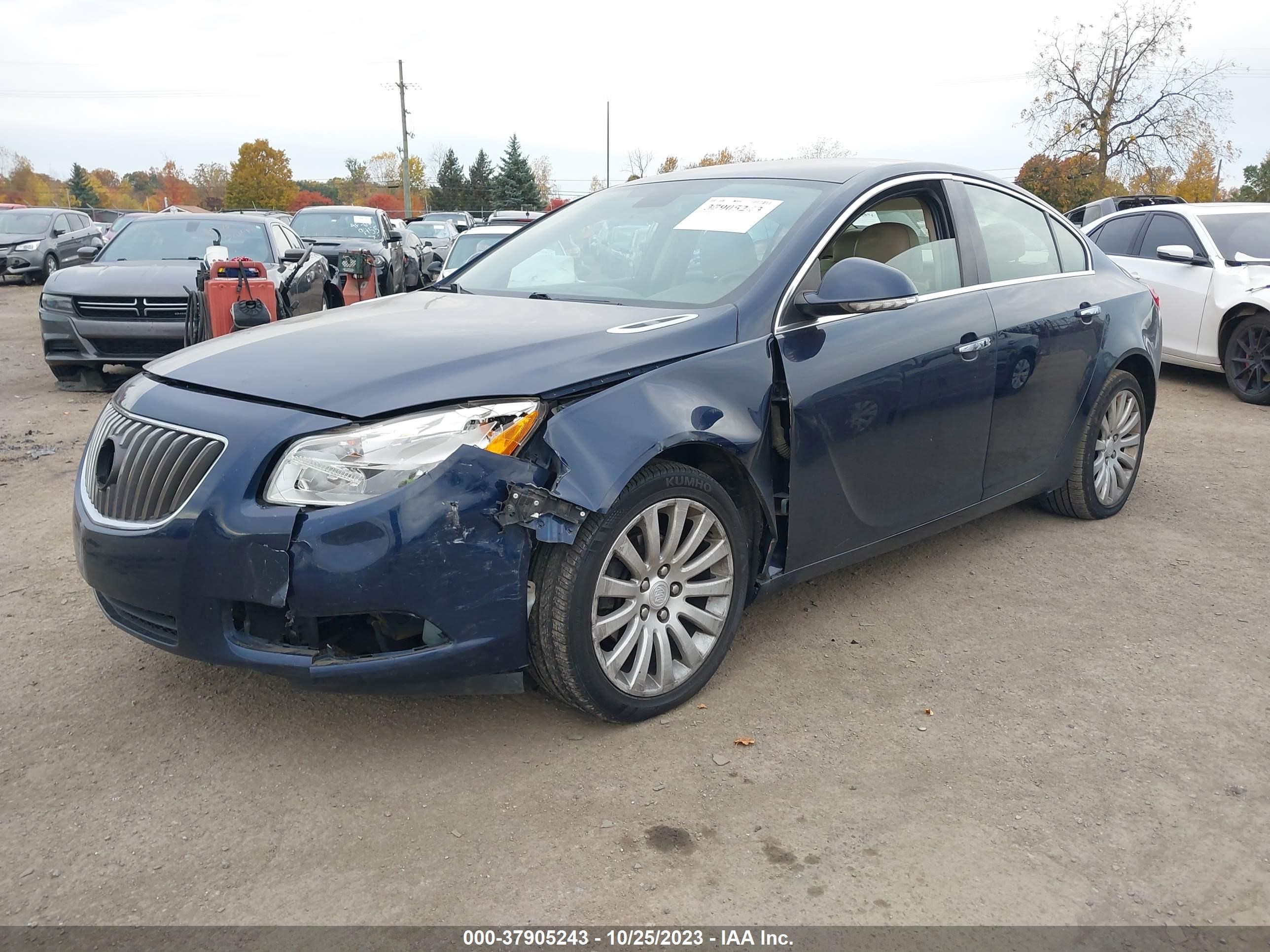 Photo 1 VIN: 2G4GS5EK2C9141299 - BUICK REGAL 