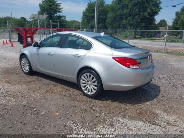 Photo 2 VIN: 2G4GS5EK2C9146440 - BUICK REGAL 