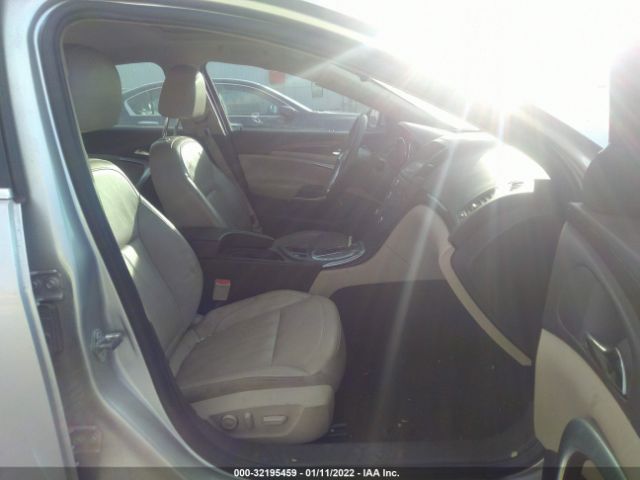 Photo 4 VIN: 2G4GS5EK3C9144843 - BUICK REGAL 