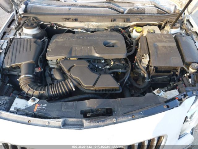 Photo 9 VIN: 2G4GS5EK7C9111733 - BUICK REGAL 