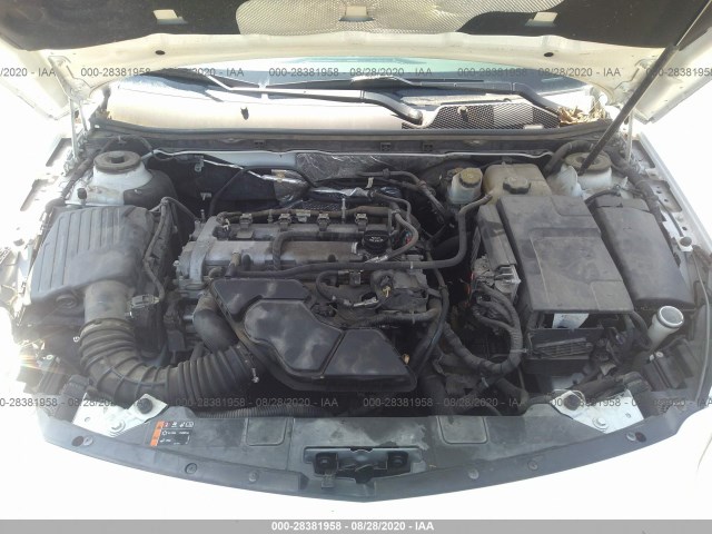 Photo 9 VIN: 2G4GS5EKXC9195031 - BUICK REGAL 