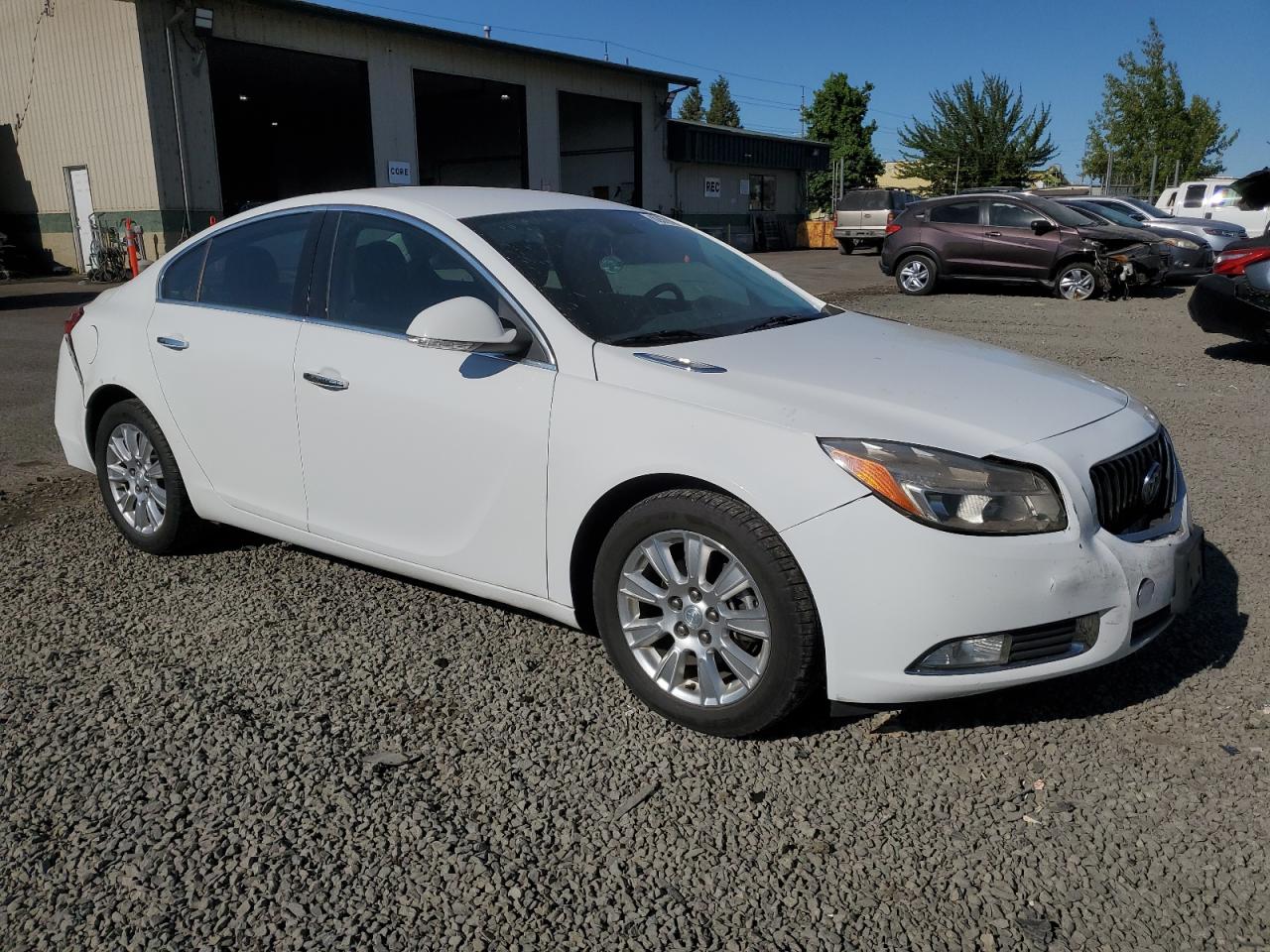 Photo 3 VIN: 2G4GS5ER0D9221781 - BUICK REGAL 