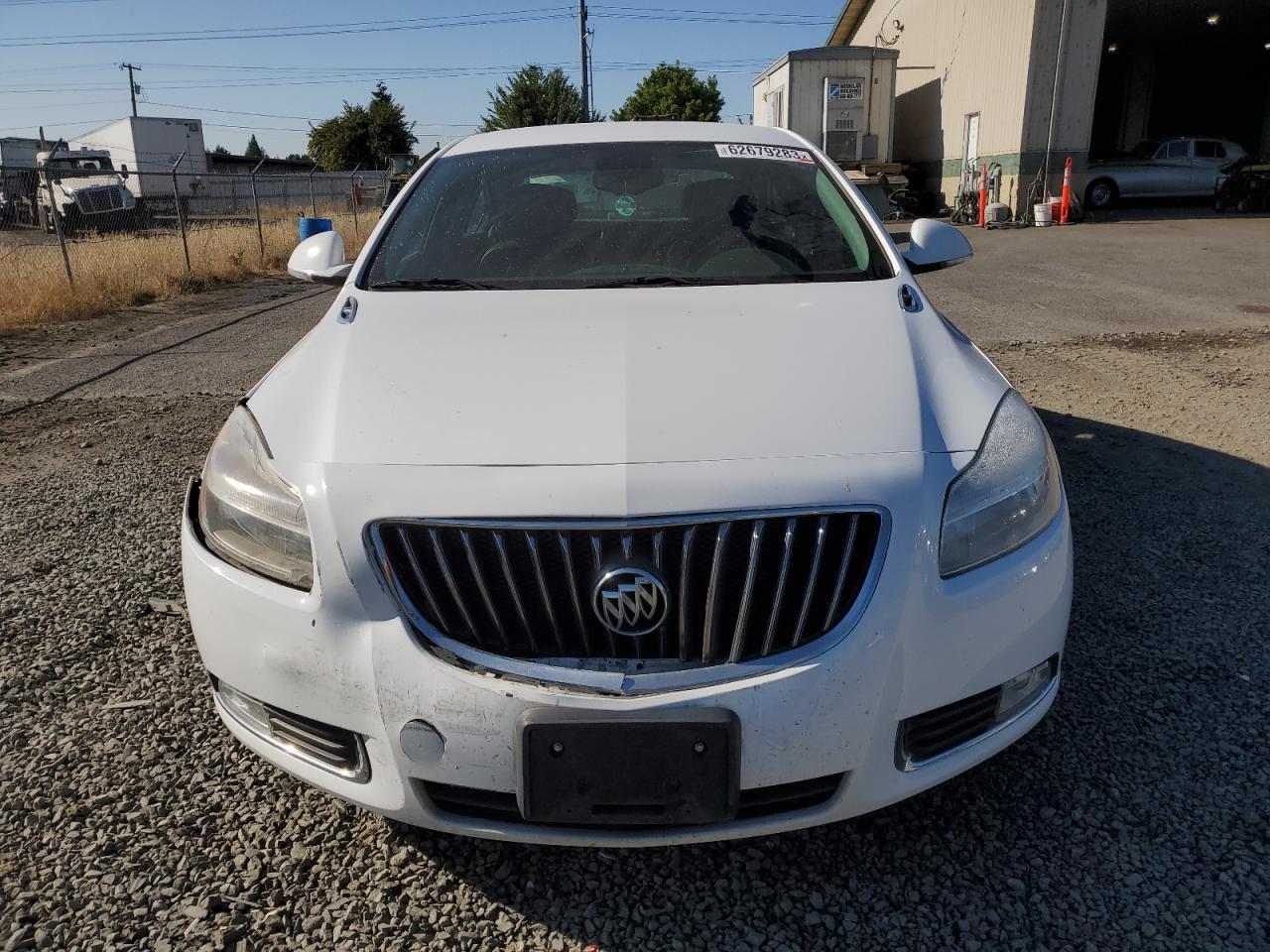 Photo 4 VIN: 2G4GS5ER0D9221781 - BUICK REGAL 