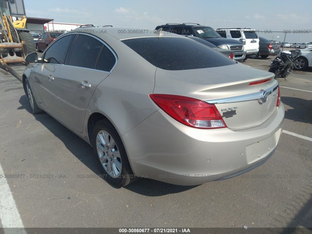 Photo 2 VIN: 2G4GS5ER1C9157586 - BUICK REGAL 