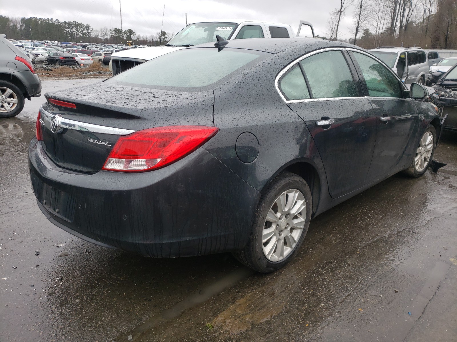 Photo 3 VIN: 2G4GS5ER9D9248168 - BUICK REGAL PREM 