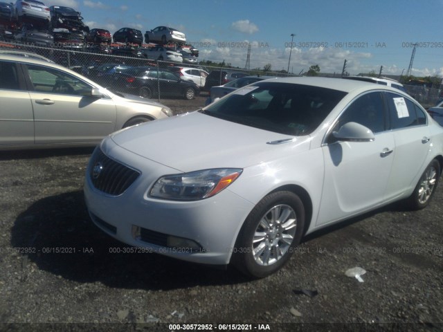 Photo 1 VIN: 2G4GS5ERBD9212987 - BUICK REGAL 