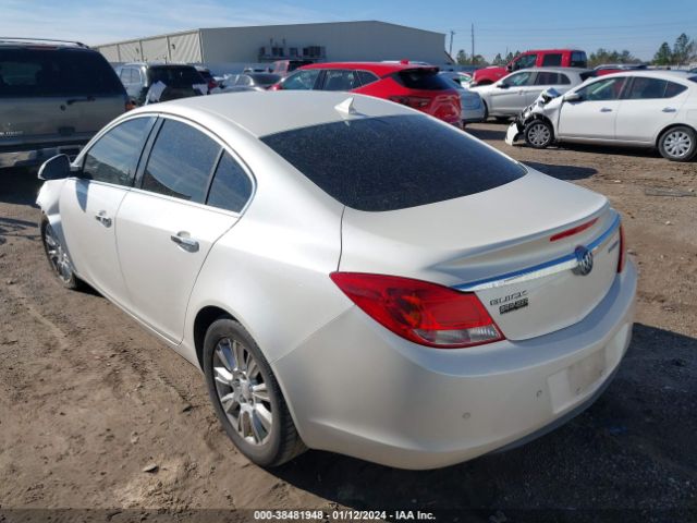 Photo 2 VIN: 2G4GS5ERXC9154931 - BUICK REGAL 