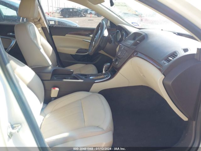 Photo 4 VIN: 2G4GS5ERXC9154931 - BUICK REGAL 