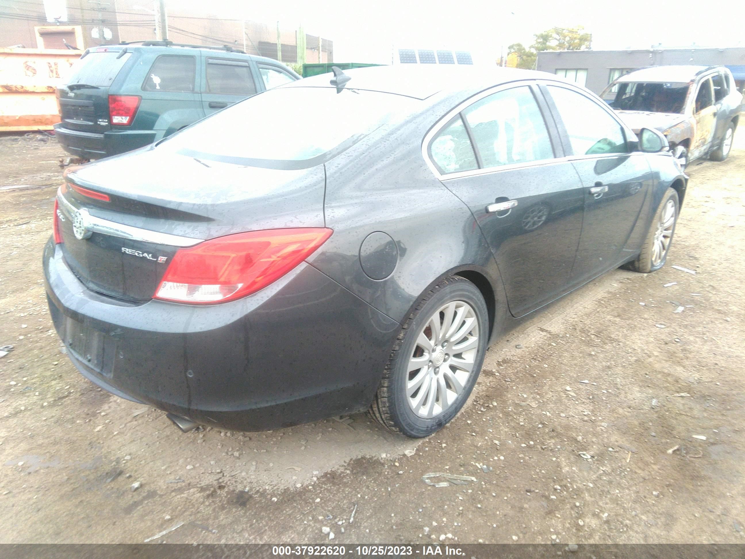 Photo 3 VIN: 2G4GS5EV1D9250106 - BUICK REGAL 