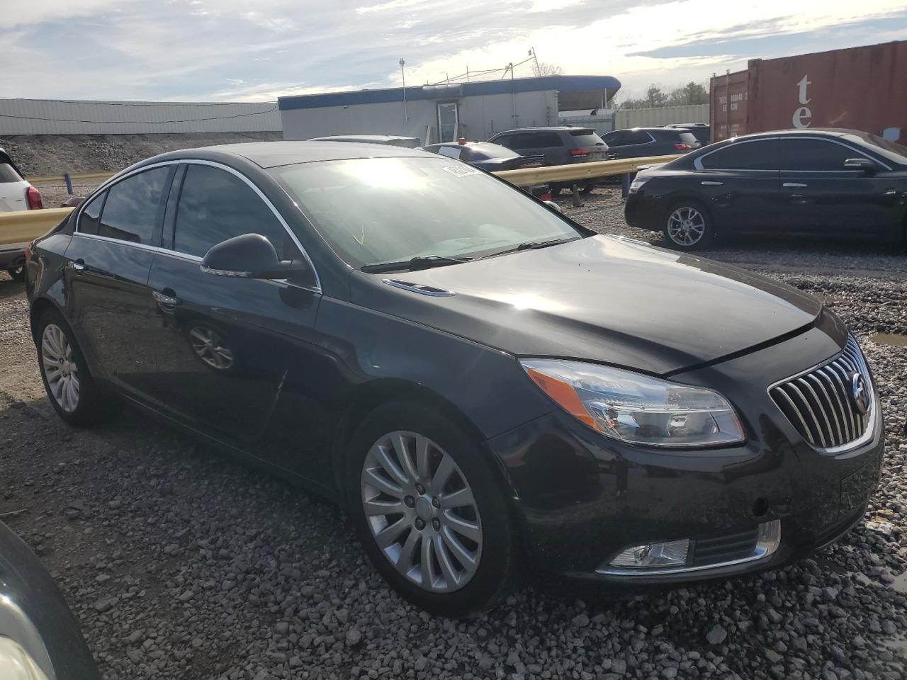 Photo 3 VIN: 2G4GS5EV2C9201382 - BUICK REGAL 