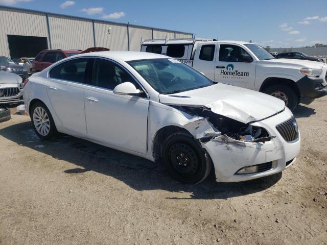 Photo 3 VIN: 2G4GS5EV3C9151172 - BUICK REGAL PREM 