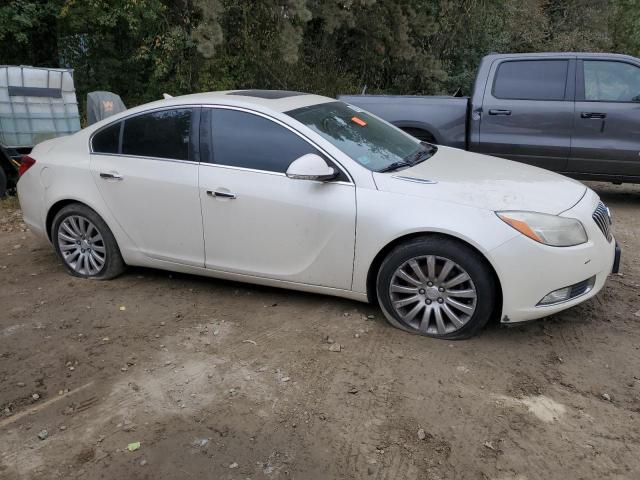 Photo 3 VIN: 2G4GS5EV4C9212190 - BUICK REGAL PREM 