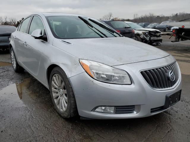 Photo 3 VIN: 2G4GS5EV8C9211446 - BUICK REGAL PREM 