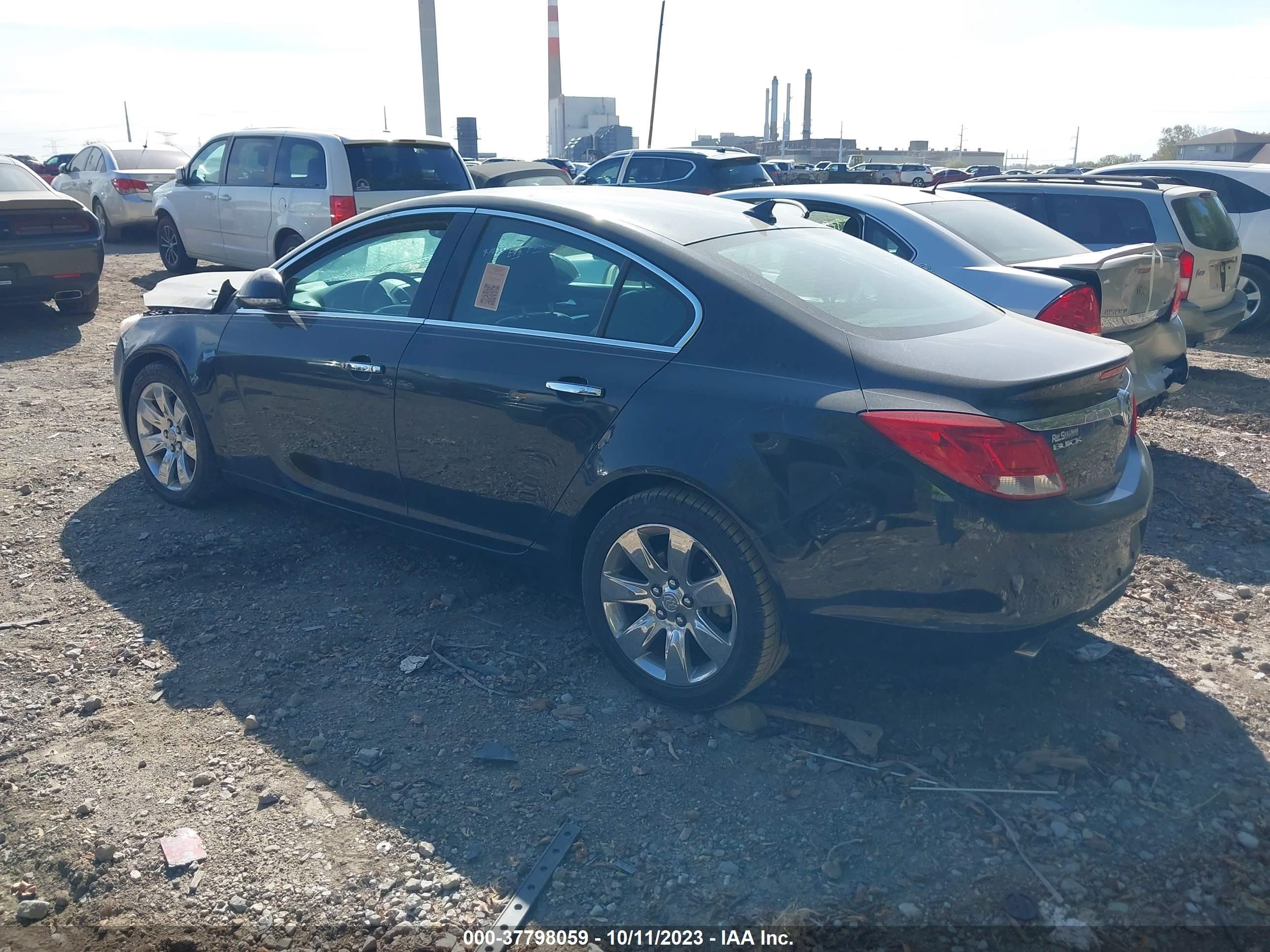 Photo 2 VIN: 2G4GS5EV8D9241287 - BUICK REGAL 