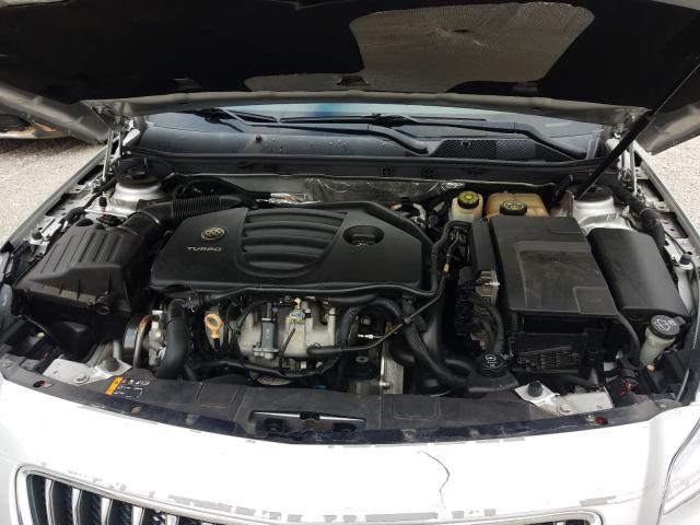 Photo 6 VIN: 2G4GS5EV9D9158919 - BUICK REGAL PREM 