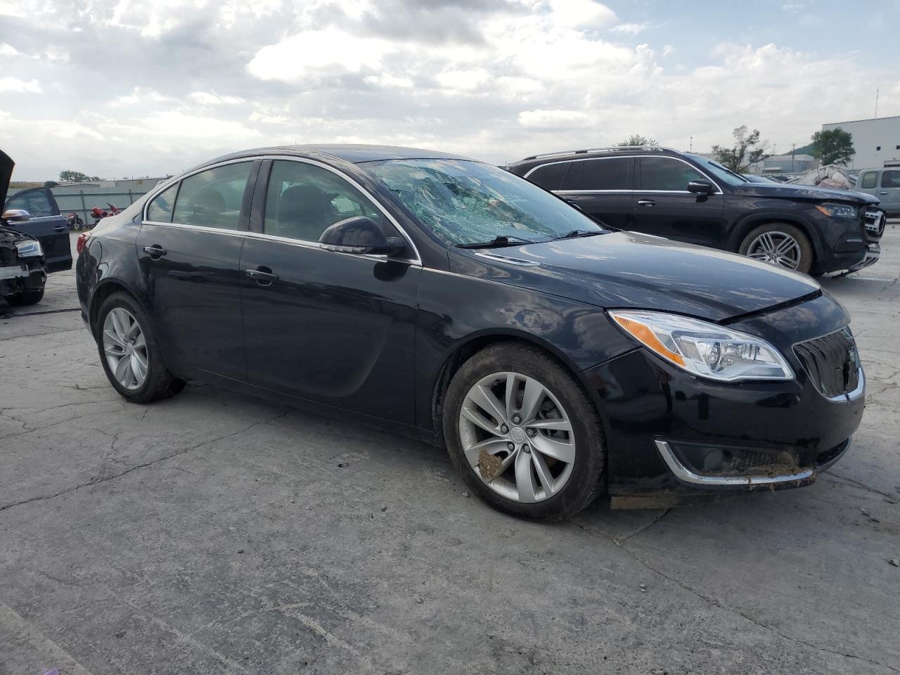 Photo 3 VIN: 2G4GS5GX3G9184788 - BUICK REGAL 