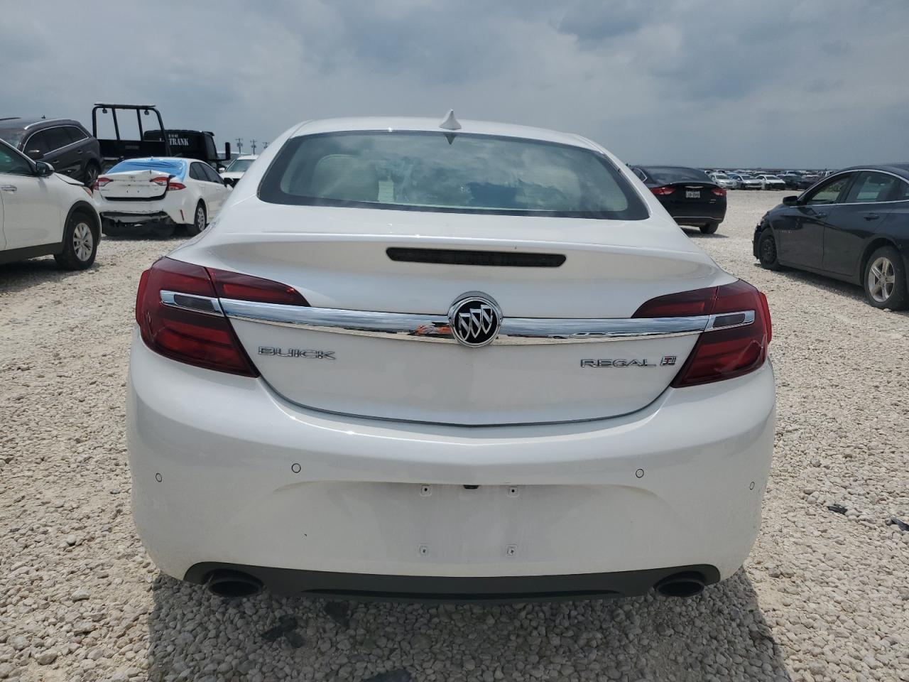 Photo 5 VIN: 2G4GS5GX8G9147199 - BUICK REGAL 