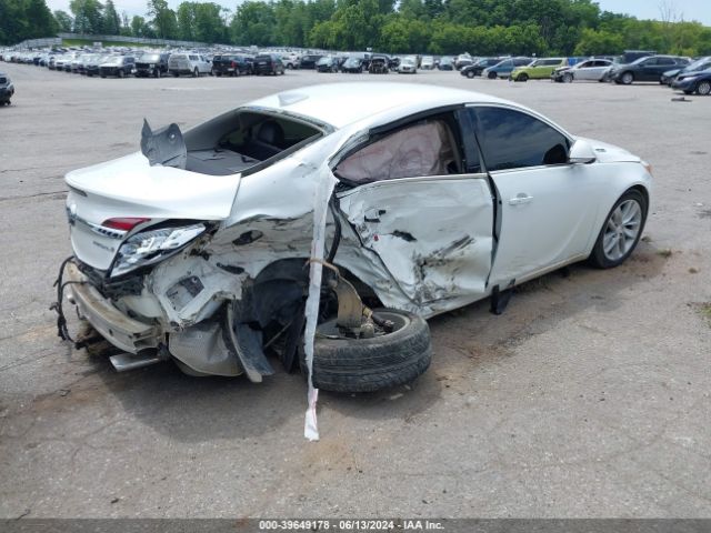 Photo 3 VIN: 2G4GS5GX8G9189680 - BUICK REGAL 