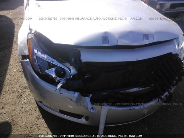 Photo 5 VIN: 2G4GT5GV5D9209682 - BUICK REGAL 