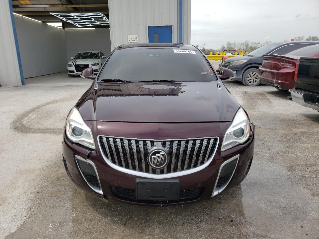 Photo 4 VIN: 2G4GT5GX7H9122938 - BUICK REGAL 