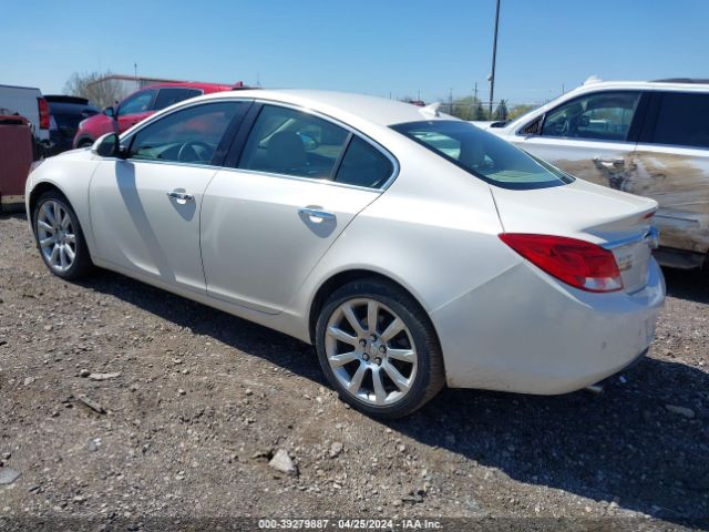 Photo 2 VIN: 2G4GU5GV6C9214109 - BUICK REGAL 