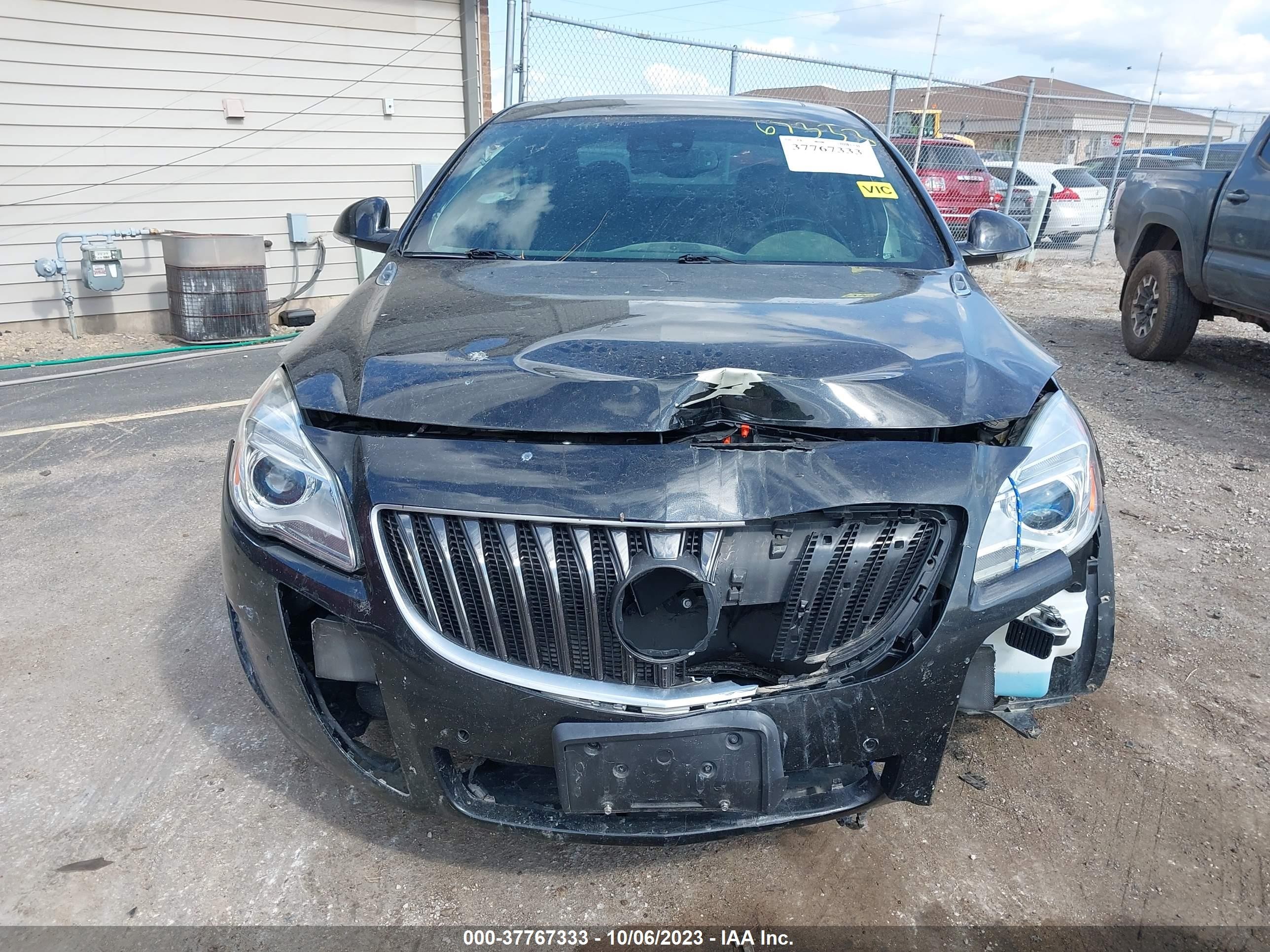 Photo 11 VIN: 2G4GU5GX1E9231016 - BUICK REGAL 