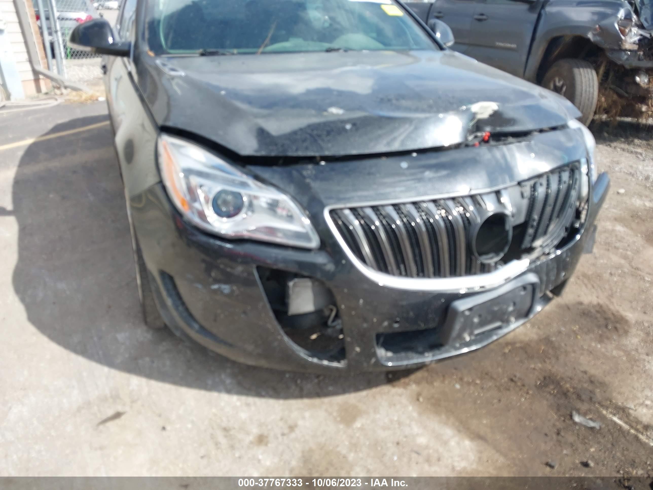 Photo 5 VIN: 2G4GU5GX1E9231016 - BUICK REGAL 