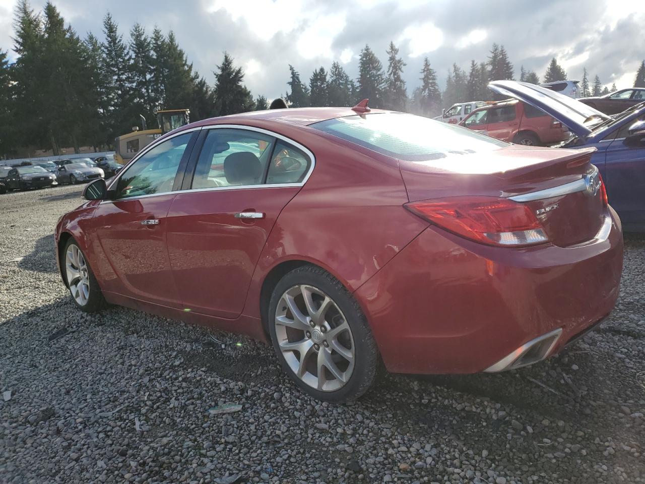 Photo 1 VIN: 2G4GV5GV3D9202367 - BUICK REGAL 