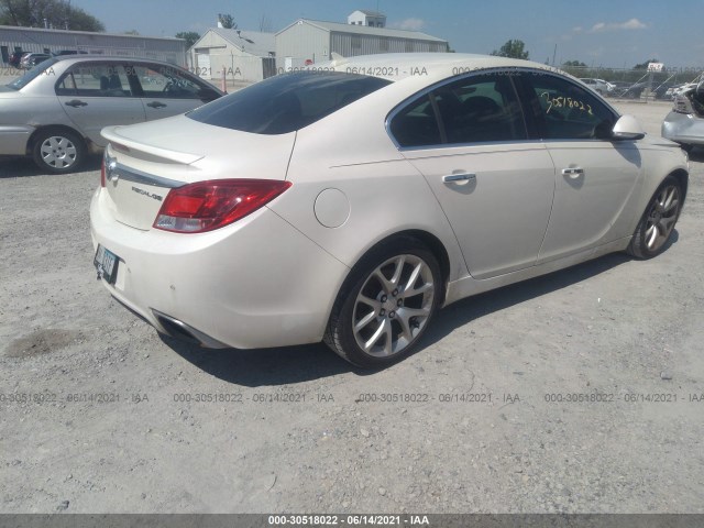 Photo 3 VIN: 2G4GV5GV4C9171869 - BUICK REGAL 