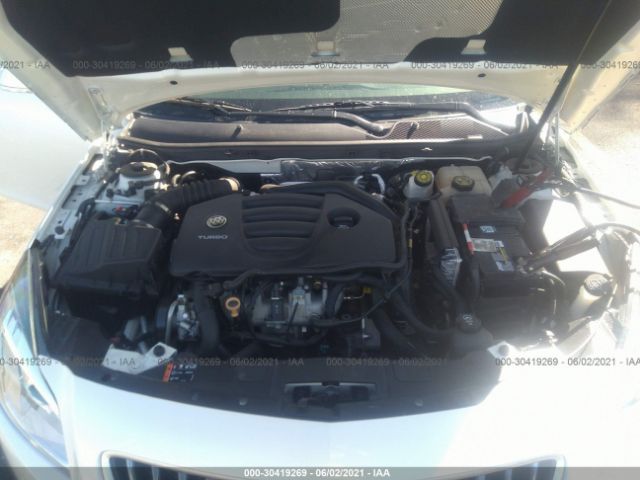 Photo 9 VIN: 2G4GV5GV8D9153571 - BUICK REGAL 