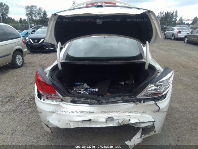 Photo 5 VIN: 2G4GV5GVXC9213204 - BUICK REGAL 