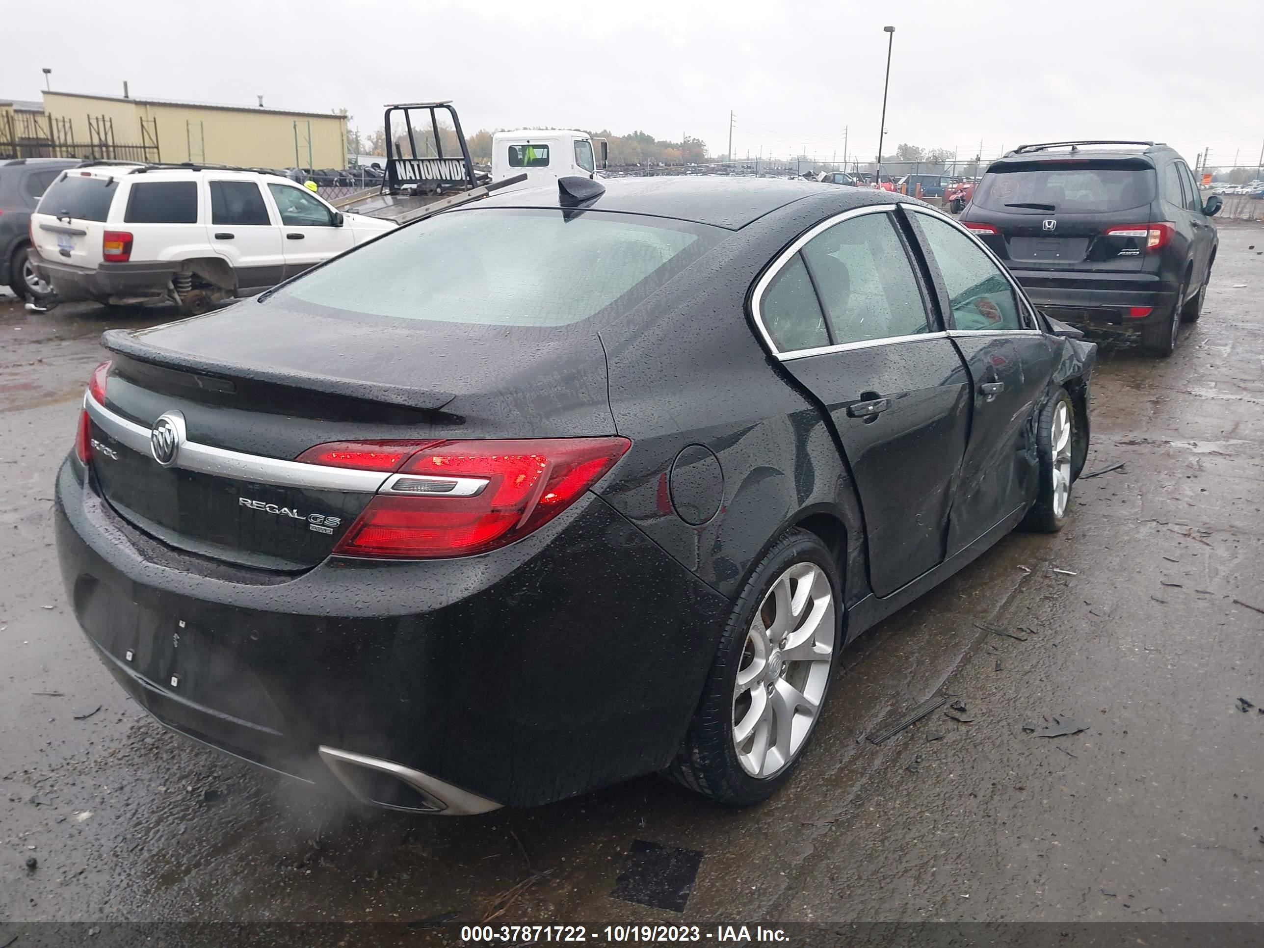 Photo 3 VIN: 2G4GV5GX3G9113212 - BUICK REGAL 