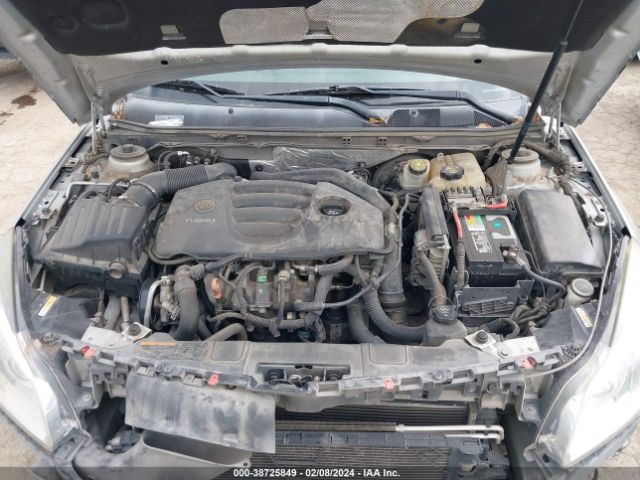 Photo 9 VIN: 2G4GX5GVXB9190421 - BUICK REGAL 