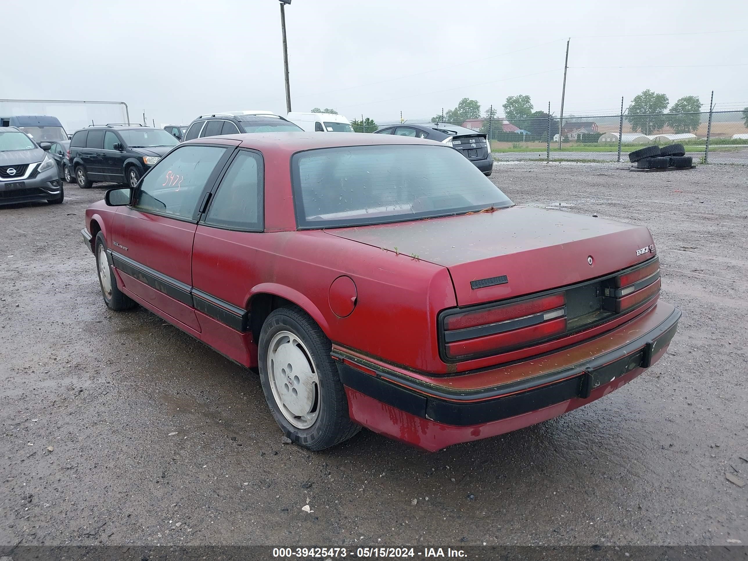 Photo 2 VIN: 2G4WB14T4L1419973 - BUICK REGAL 