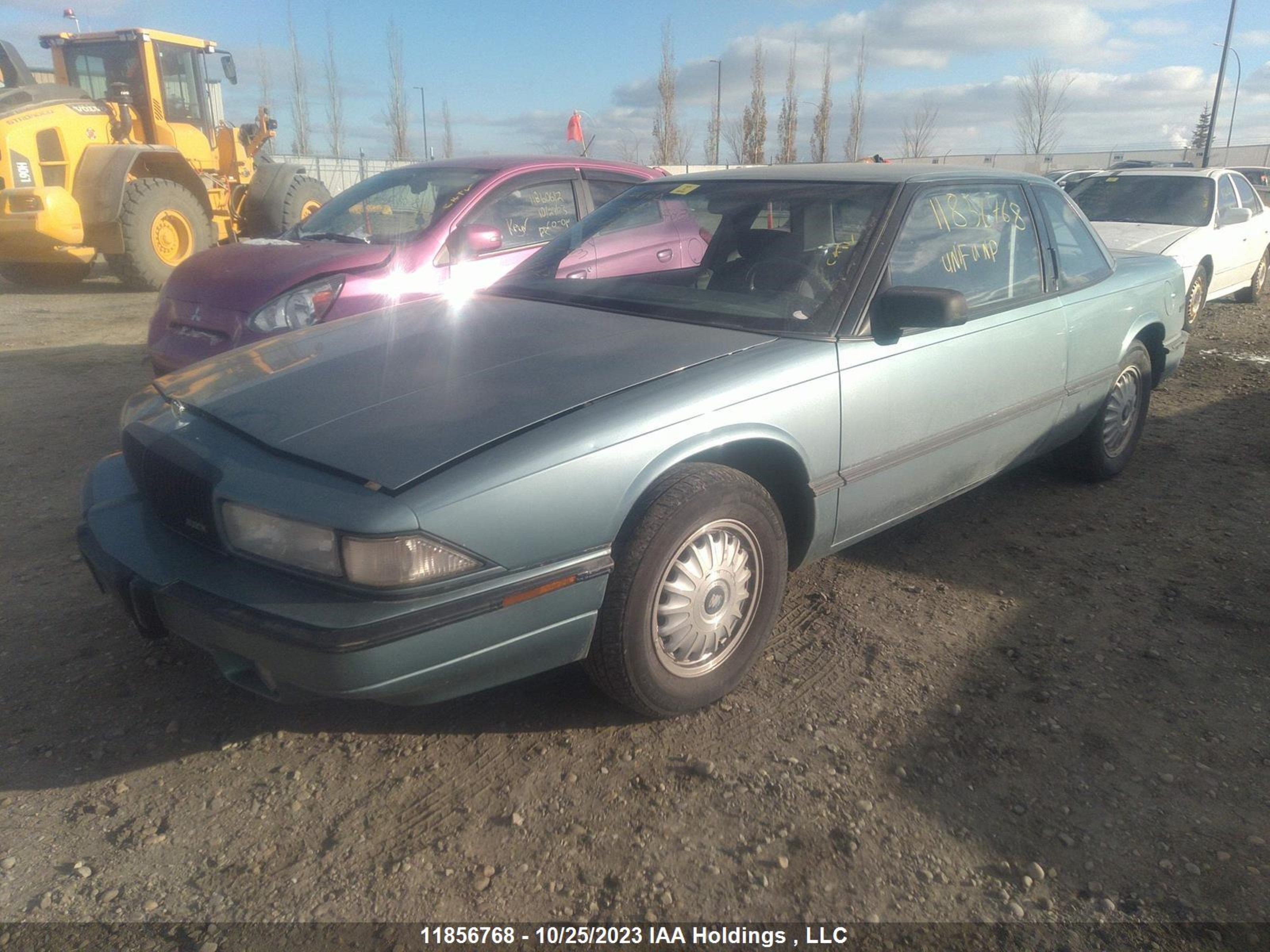 Photo 1 VIN: 2G4WB15L0R1424613 - BUICK REGAL 