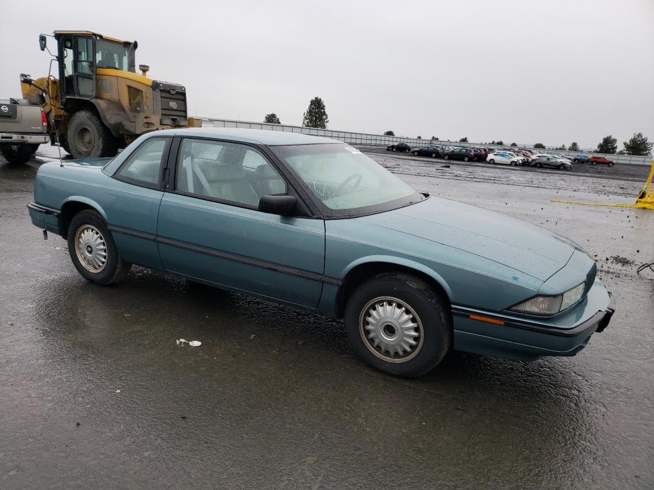 Photo 3 VIN: 2G4WB15L7R1467457 - BUICK REGAL 