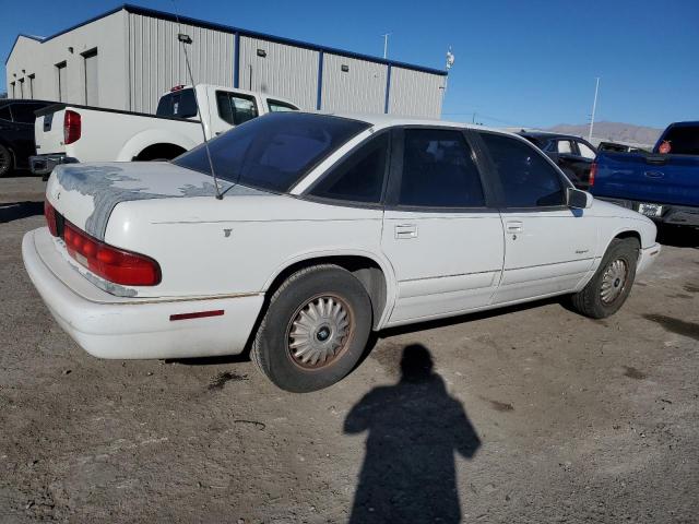 Photo 2 VIN: 2G4WB52K0T1415579 - BUICK REGAL CUST 