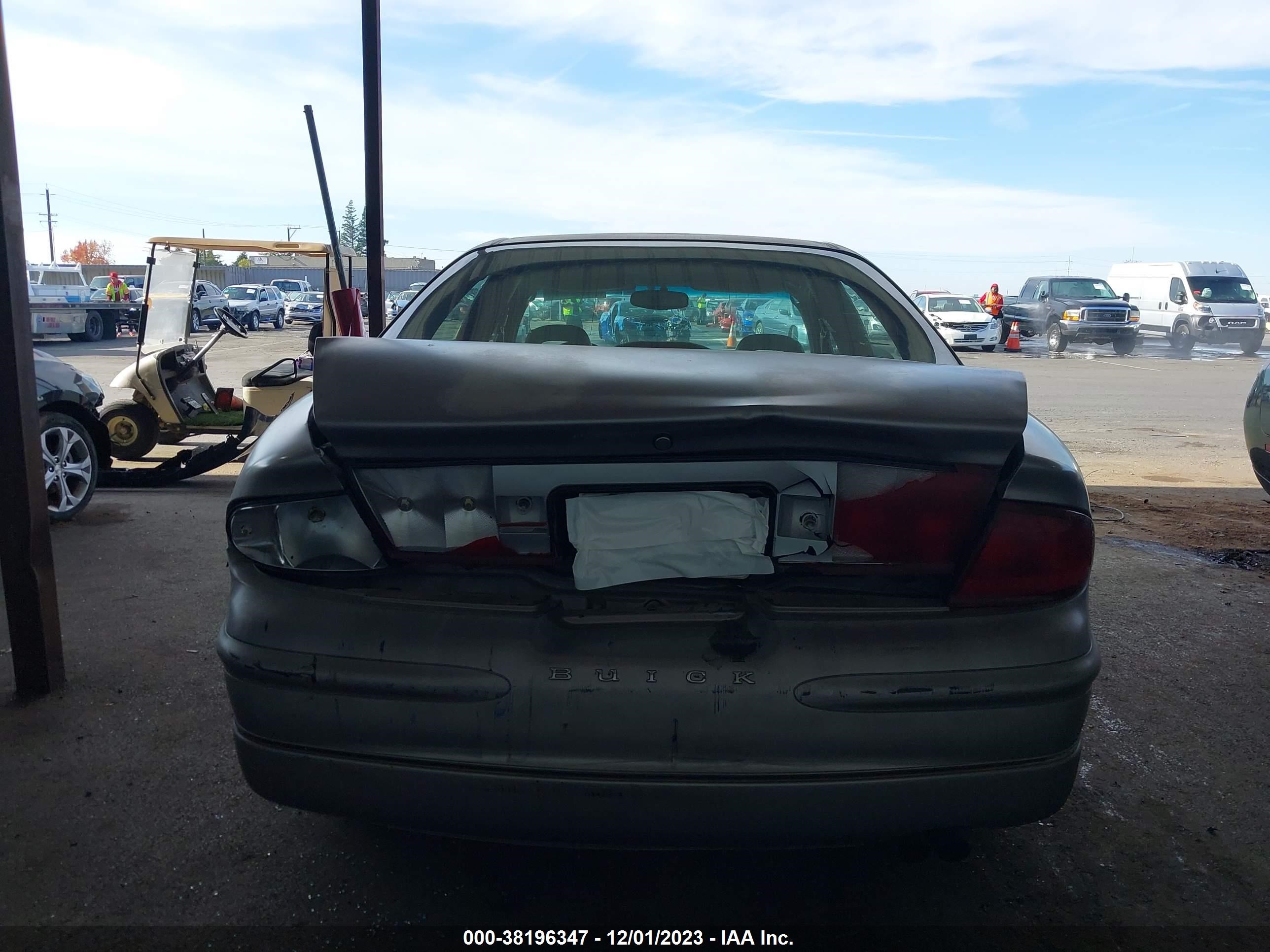 Photo 5 VIN: 2G4WB52K0V1465157 - BUICK REGAL 