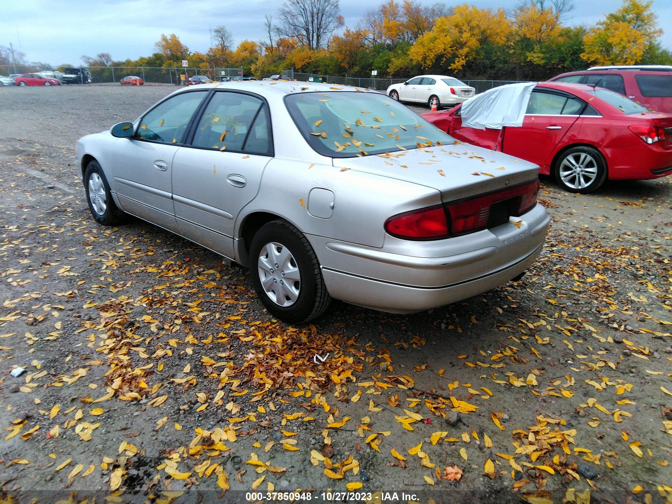 Photo 2 VIN: 2G4WB52K131283559 - BUICK REGAL 