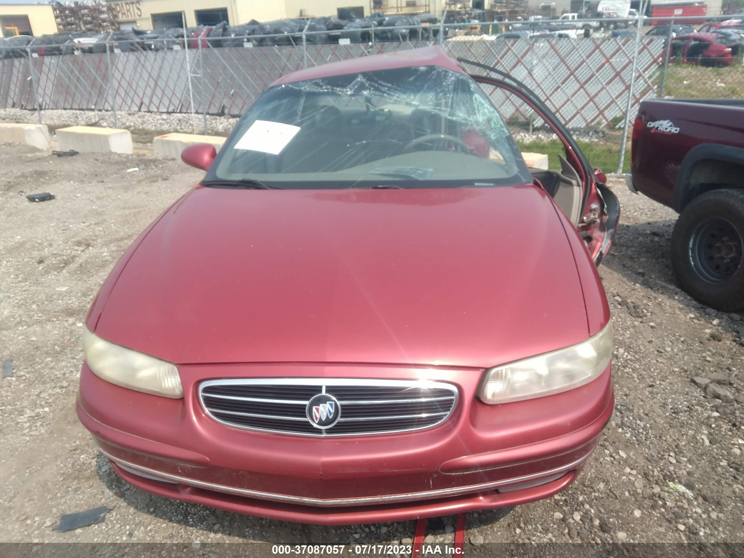 Photo 11 VIN: 2G4WB52K5W1461705 - BUICK REGAL 