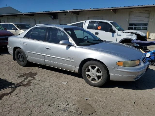 Photo 3 VIN: 2G4WB52K5Y1306137 - BUICK REGAL LS 