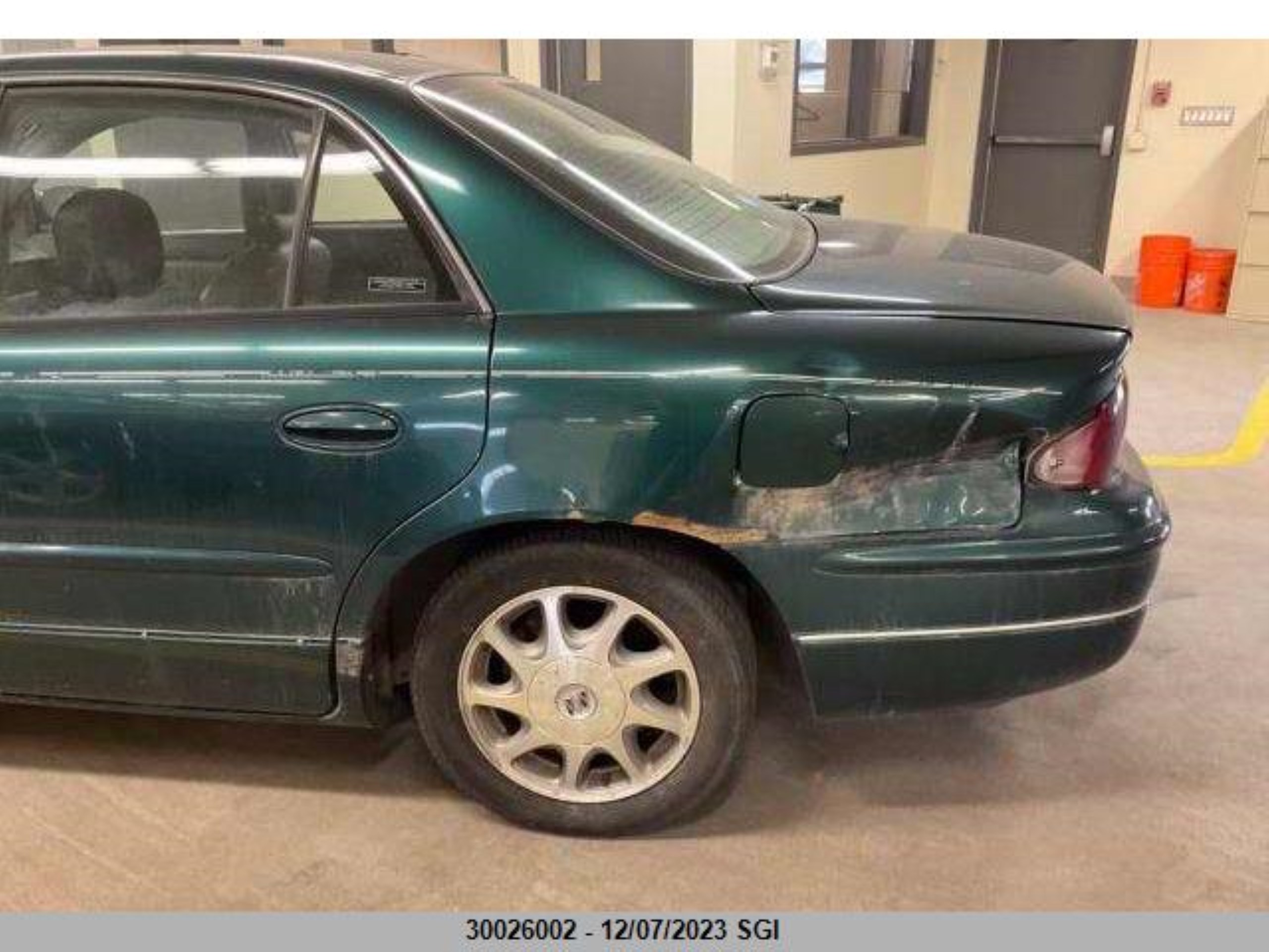 Photo 7 VIN: 2G4WB52K6X1568585 - BUICK REGAL 