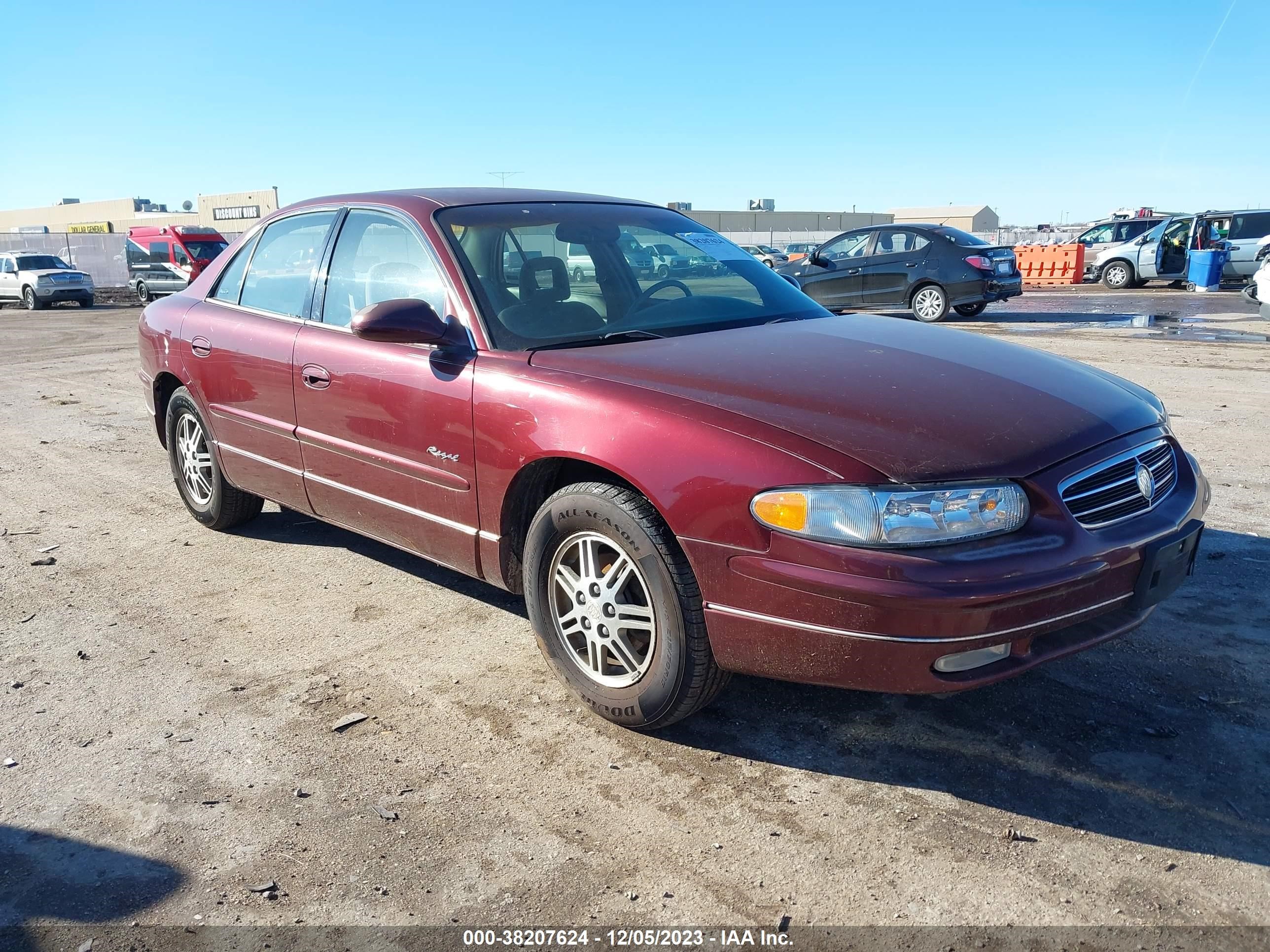 Photo 0 VIN: 2G4WB52K9Y1154590 - BUICK REGAL 