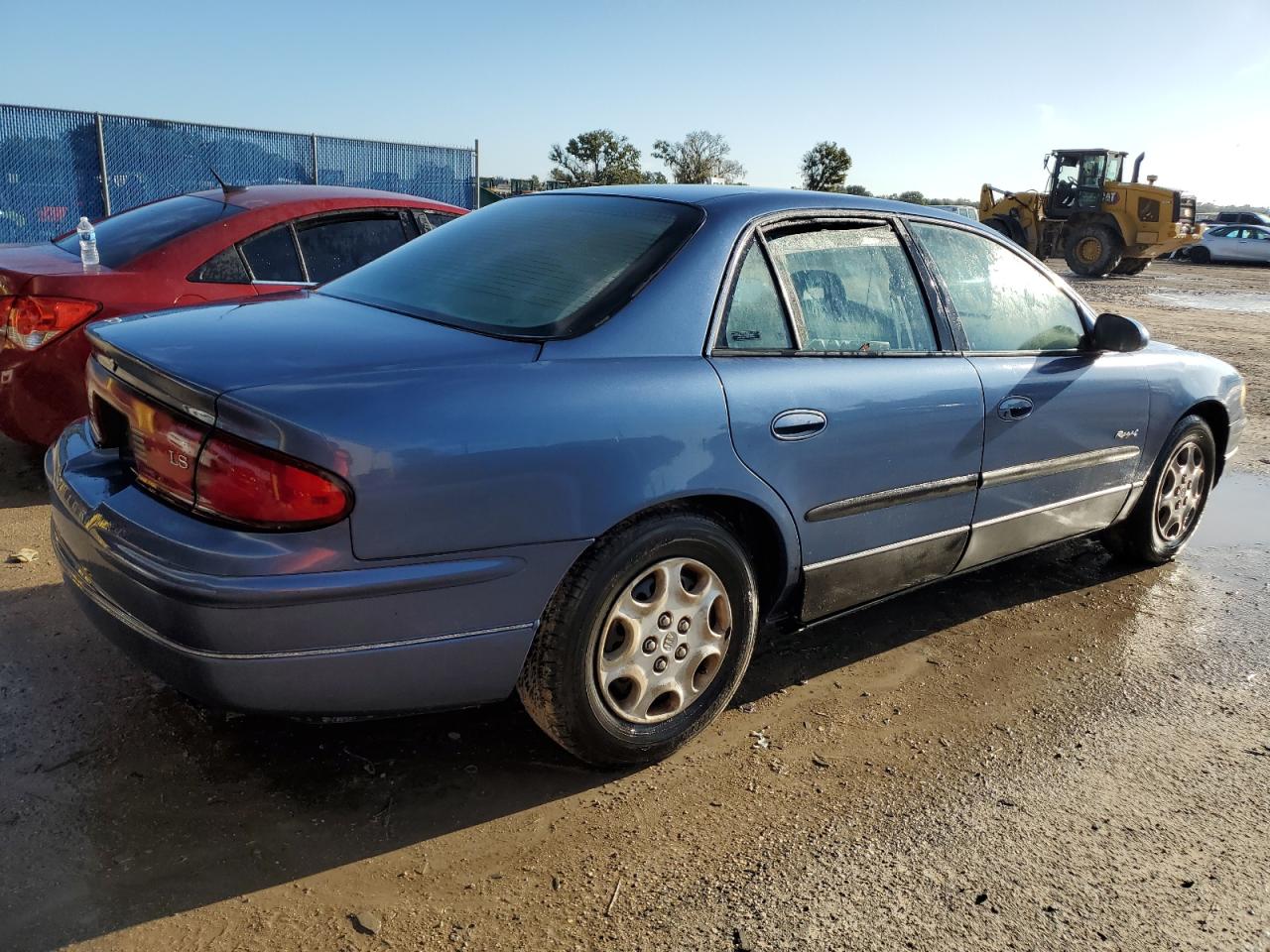 Photo 2 VIN: 2G4WB52KXW1475342 - BUICK REGAL 