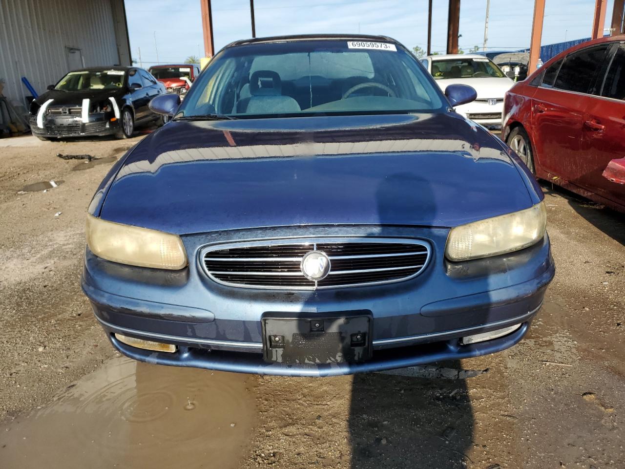 Photo 4 VIN: 2G4WB52KXW1475342 - BUICK REGAL 