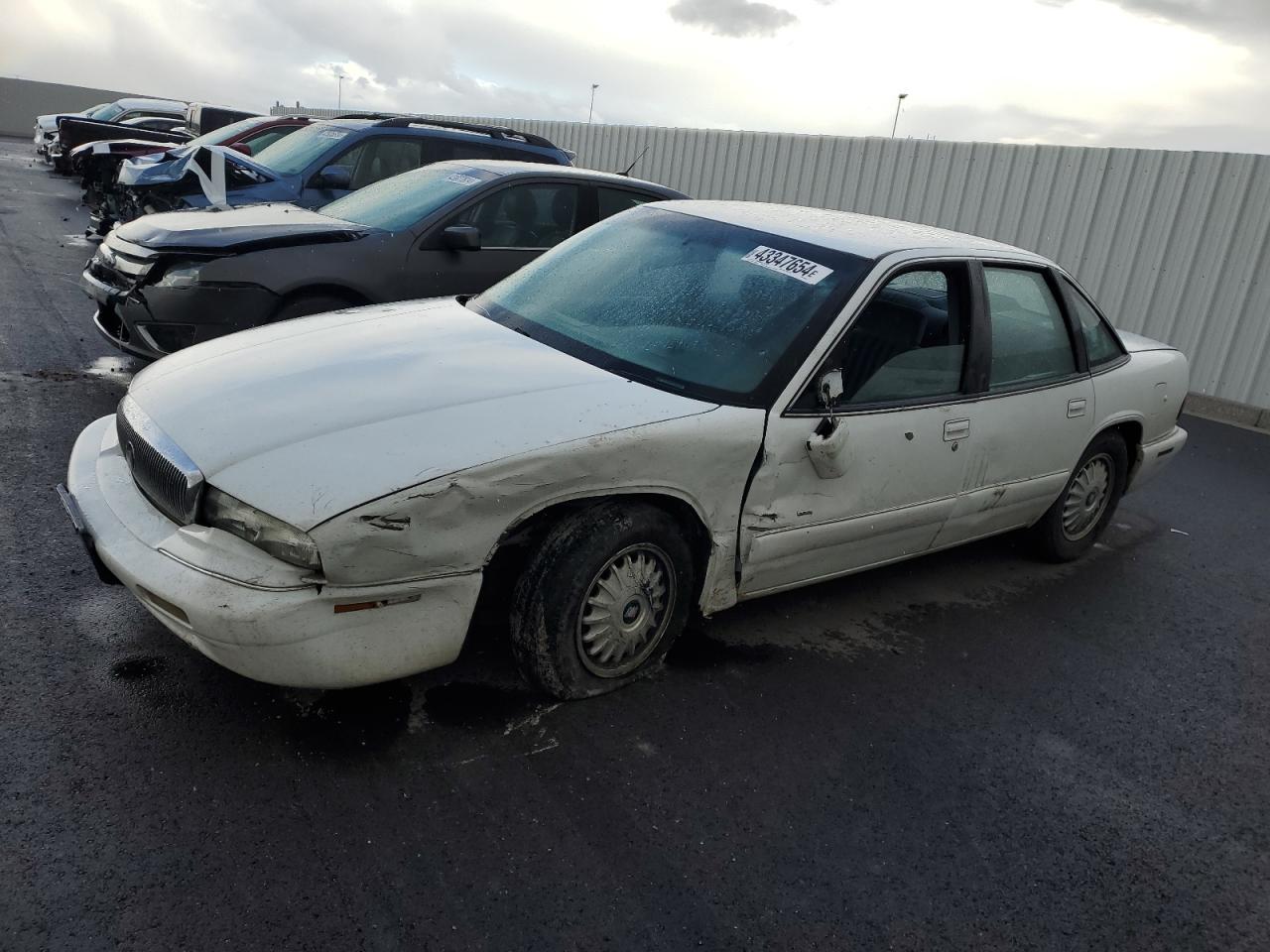 Photo 0 VIN: 2G4WB52L8S1480347 - BUICK REGAL 