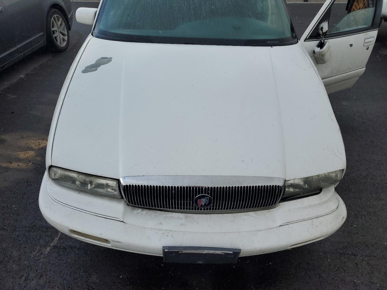 Photo 10 VIN: 2G4WB52L8S1480347 - BUICK REGAL 